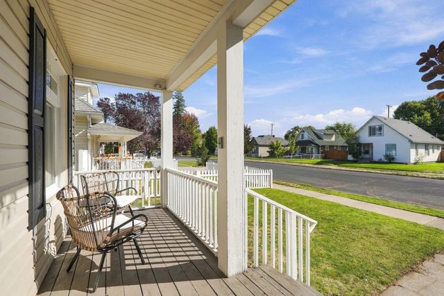 1118 W Jackson Ave, Spokane, WA 99205