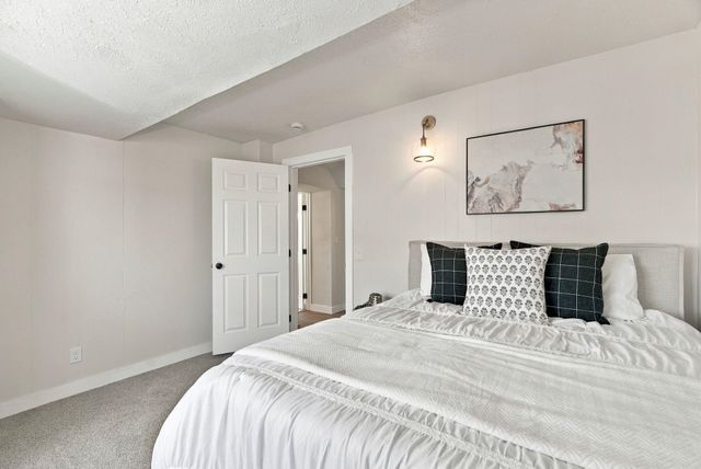 1118 W Jackson Ave, Spokane, WA 99205