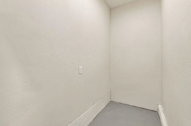 1118 W Jackson Ave, Spokane, WA 99205