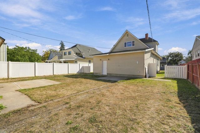 1118 W Jackson Ave, Spokane, WA 99205