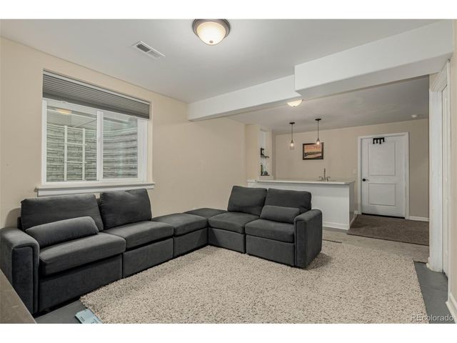 410 Sycamore Ave, Johnstown, CO 80534