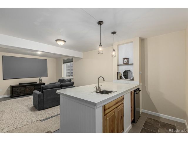 410 Sycamore Ave, Johnstown, CO 80534