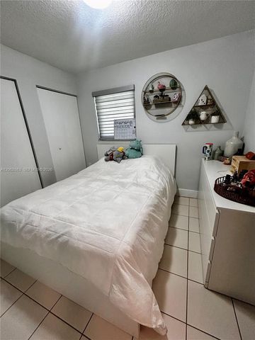 19302 NW 47th Place 19302, Miami Gardens, FL 33055