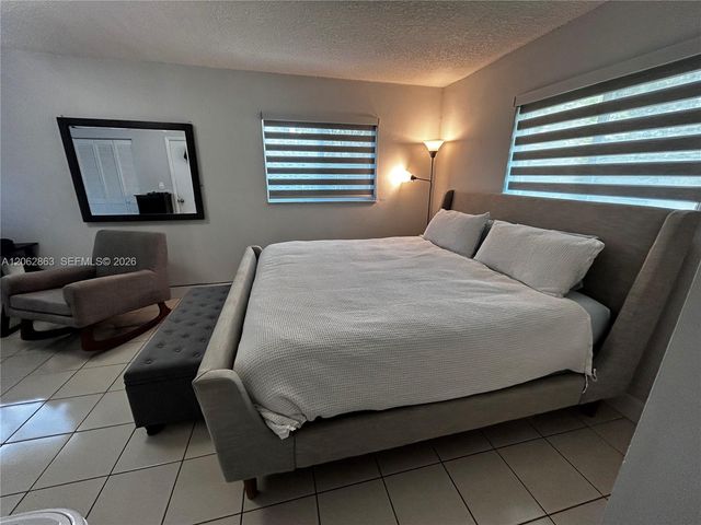 19302 NW 47th Place 19302, Miami Gardens, FL 33055