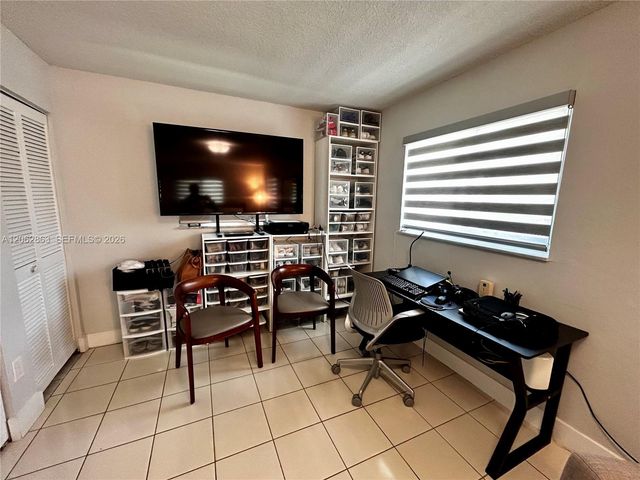 19302 NW 47th Place 19302, Miami Gardens, FL 33055