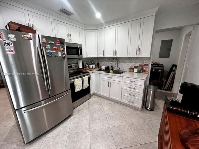 19302 NW 47th Place 19302, Miami Gardens, FL 33055