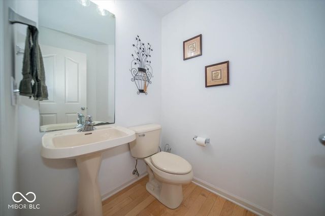 11979 Sellerton Drive, Fishers, IN 46037