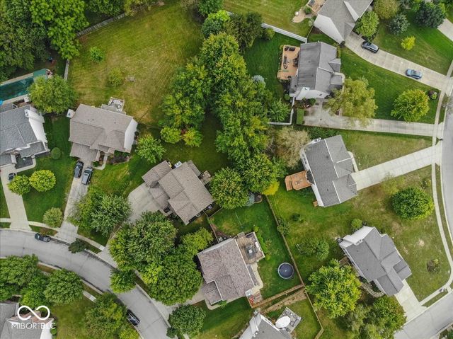 11979 Sellerton Drive, Fishers, IN 46037