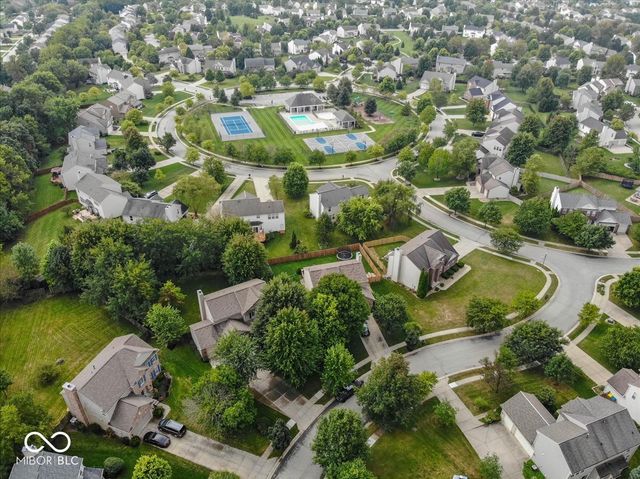 11979 Sellerton Drive, Fishers, IN 46037