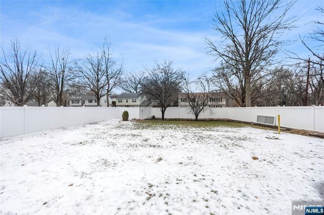 254 W Spring Valley Avenue, Maywood, NJ 07607