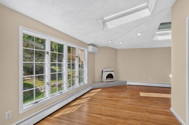 4 Parkway Road, Medford, MA 02155