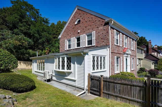 4 Parkway Road, Medford, MA 02155