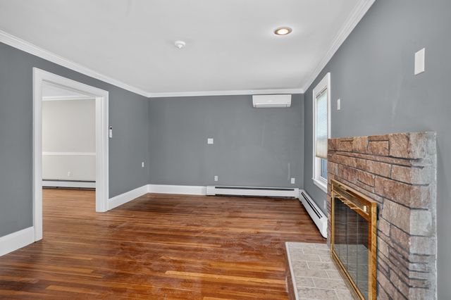 4 Parkway Road, Medford, MA 02155