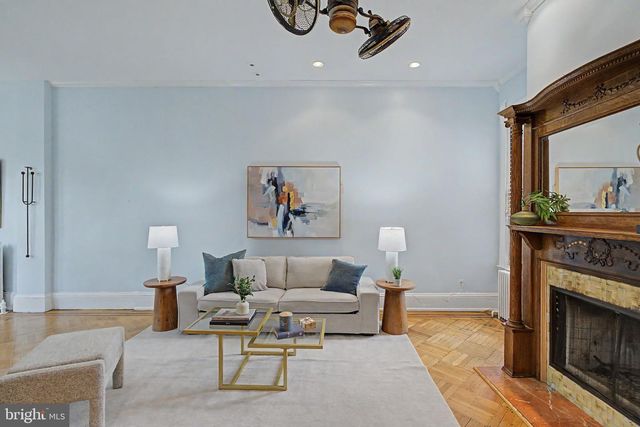 922 MARYLAND AVE NE, Washington, DC 20002