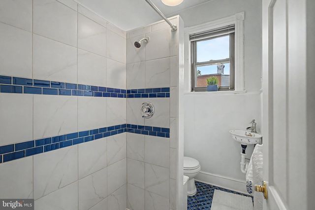 922 MARYLAND AVE NE, Washington, DC 20002
