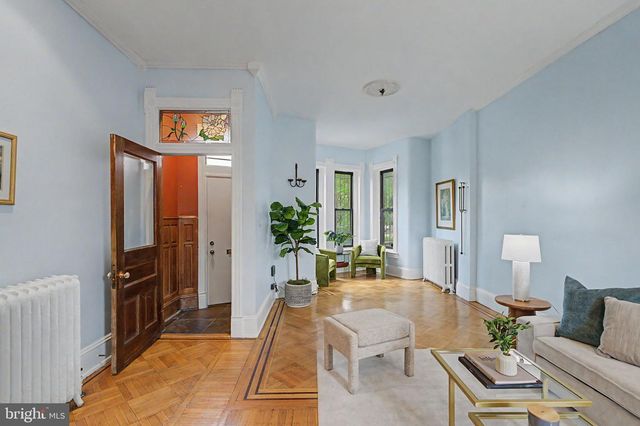 922 MARYLAND AVE NE, Washington, DC 20002