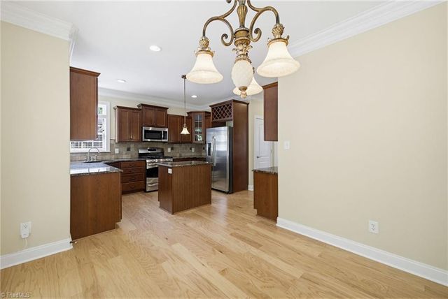 1391 Somerset Cove Drive, Winston-salem, NC 27103