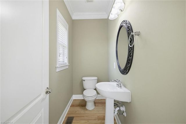 1391 Somerset Cove Drive, Winston-salem, NC 27103