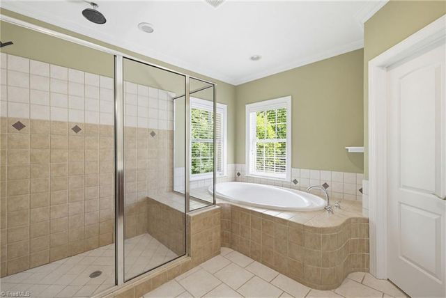 1391 Somerset Cove Drive, Winston-salem, NC 27103