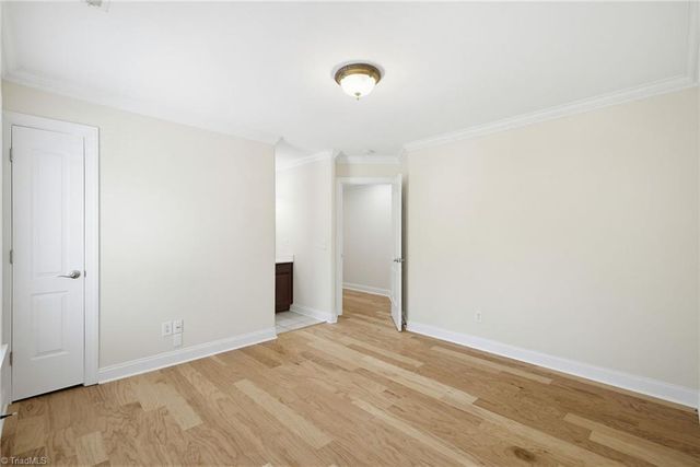 1391 Somerset Cove Drive, Winston-salem, NC 27103