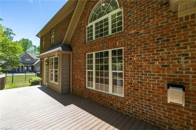 1391 Somerset Cove Drive, Winston-salem, NC 27103
