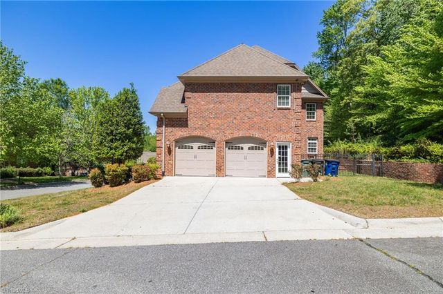 1391 Somerset Cove Drive, Winston-salem, NC 27103