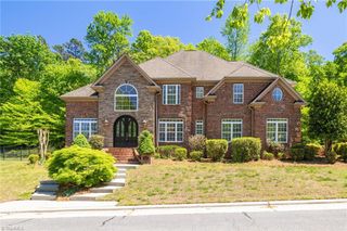 1391 Somerset Cove Drive, Winston-salem, NC 27103