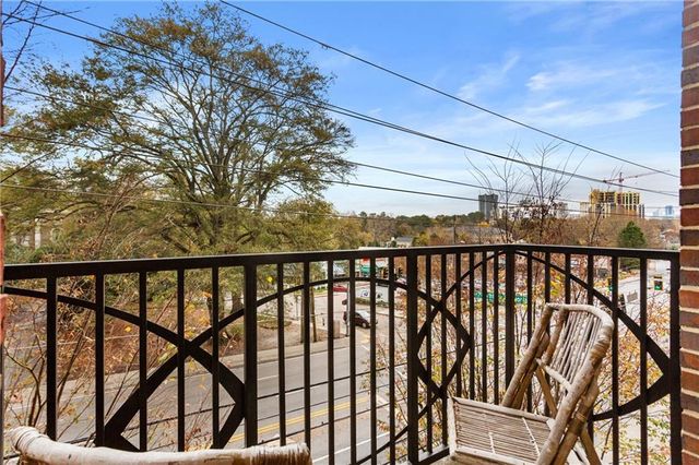 2277 Peachtree Road NE 402, Atlanta, GA 30309