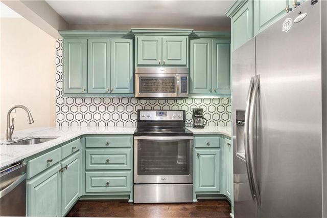 2277 Peachtree Road NE 402, Atlanta, GA 30309