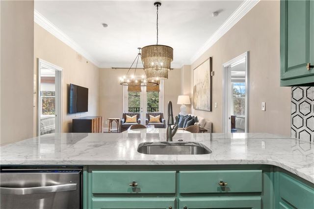 2277 Peachtree Road NE 402, Atlanta, GA 30309