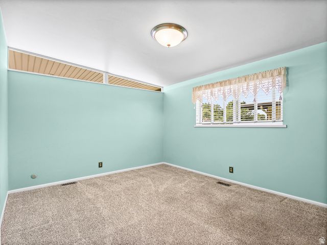 4547 S TANGLEWOOD DR, Holladay, UT 84117