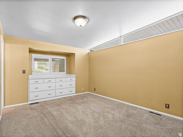 4547 S TANGLEWOOD DR, Holladay, UT 84117