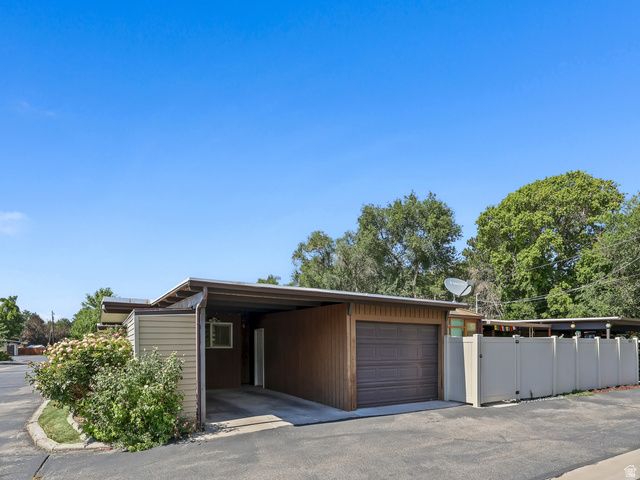 4547 S TANGLEWOOD DR, Holladay, UT 84117