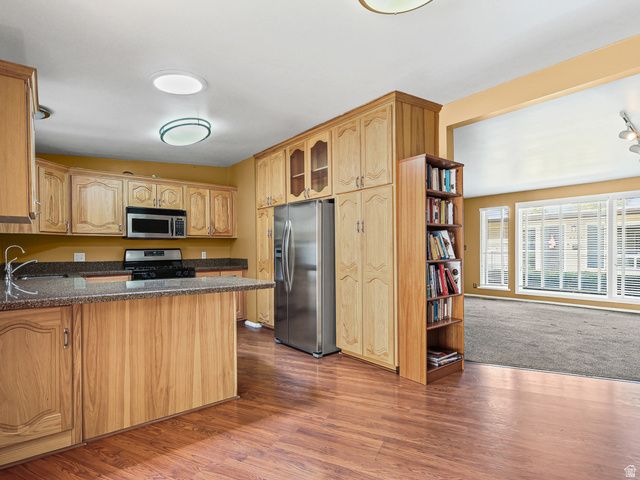 4547 S TANGLEWOOD DR, Holladay, UT 84117