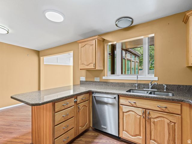 4547 S TANGLEWOOD DR, Holladay, UT 84117