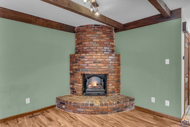 5337 SW Chelsea CT, Topeka, KS 66604