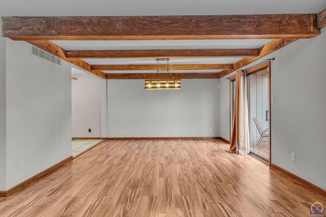 5337 SW Chelsea CT, Topeka, KS 66604