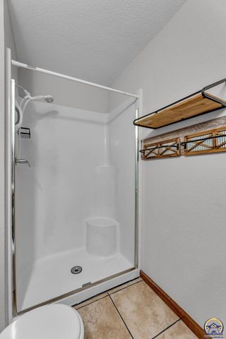 5337 SW Chelsea CT, Topeka, KS 66604