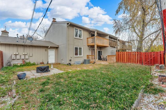 5337 SW Chelsea CT, Topeka, KS 66604