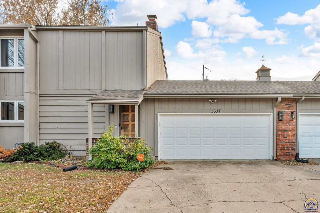 5337 SW Chelsea CT, Topeka, KS 66604