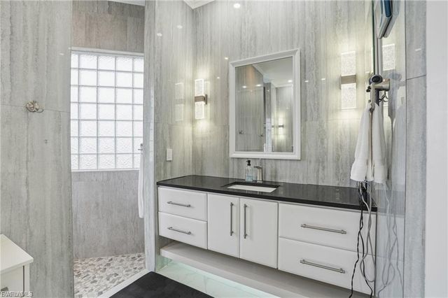 1716 NW 34th AVE, Cape Coral, FL 33993