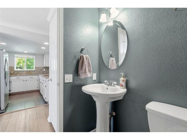 4924 S Dunkirk Way, Centennial, CO 80015