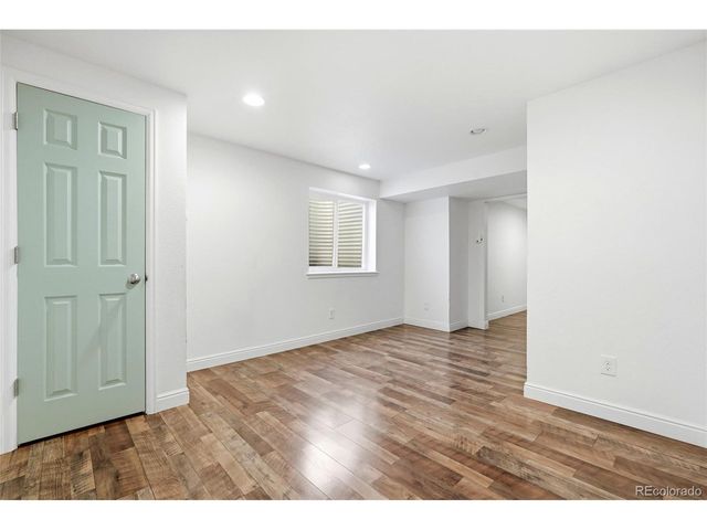 4924 S Dunkirk Way, Centennial, CO 80015
