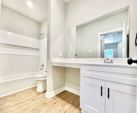 10317 Lake Road 4A, Houston, TX 77070