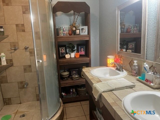 606 Schwab Street, Yoakum, TX 77995