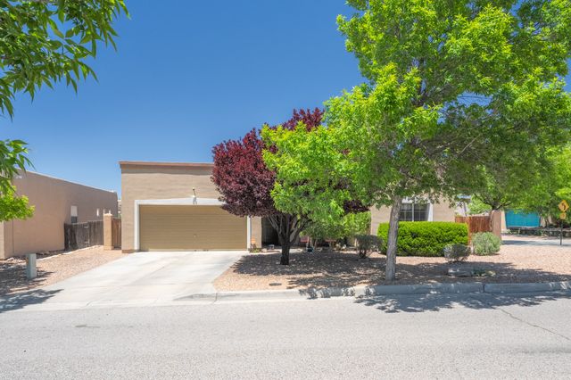 7001 Valentine Loop, Santa Fe, NM 87507
