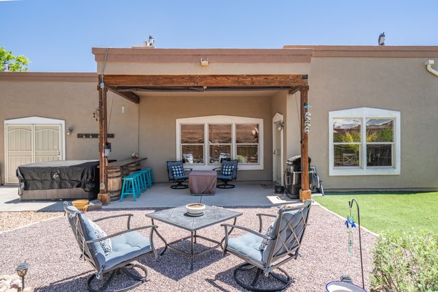 7001 Valentine Loop, Santa Fe, NM 87507