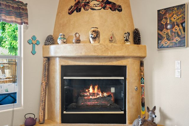 7001 Valentine Loop, Santa Fe, NM 87507