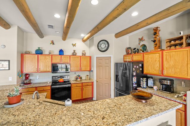7001 Valentine Loop, Santa Fe, NM 87507