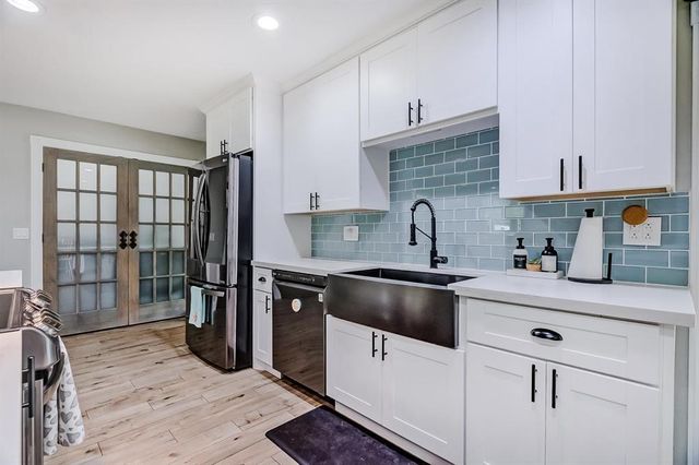 2363 Twin Oaks, Orange, TX 77630